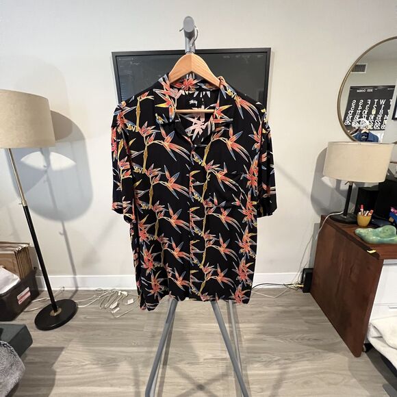 Stussy - Bamboo Pattern S/S Shirt (#114928-001) - Black, Red - Picture 1 of 7